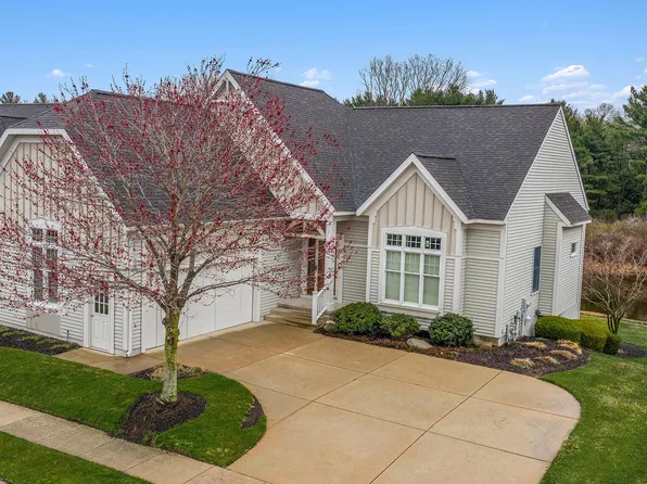 18224 Lost Creek Ln, Spring Lake, MI 49456