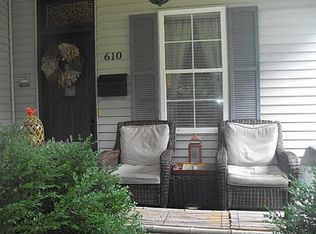 610 7th St, Boonville, MO 65233