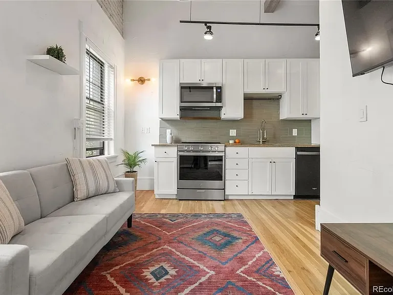 740 N Sherman St #305 — Photo 7