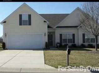 7108 Tabor Falls Dr, Harrisburg, NC 28075