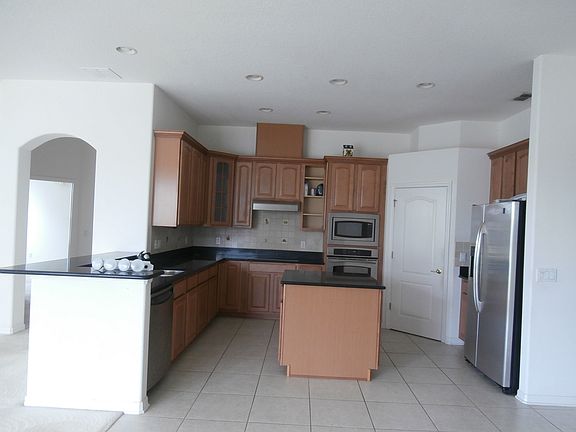 5th image of 7335 Winding Lake Cir