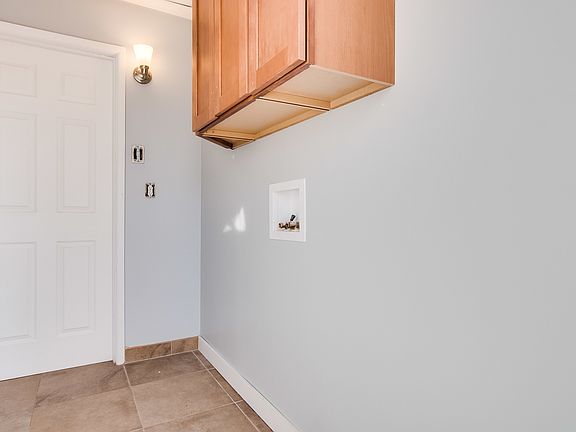 5th image of 3525 Fairfax St