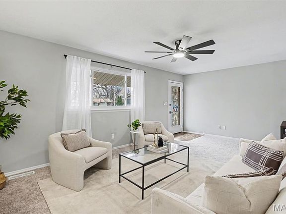 5th image of 923 Joeard Ln