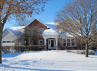 3525 N Winterset Dr, Appleton, WI 54911