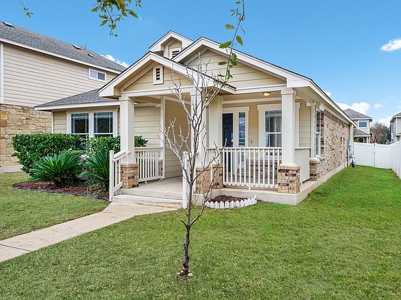 3rd image of 802 Brazos Bend Dr