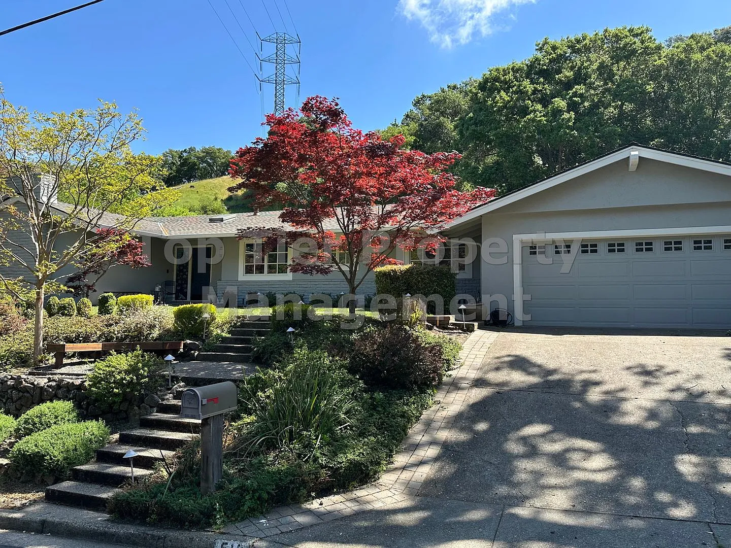 512 Silverado Dr photo 1