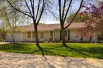 5th image of 1235 Newport Dr