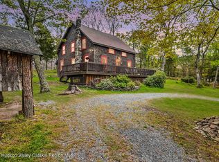 264 Van Vlierden Rd, Saugerties, NY 12477