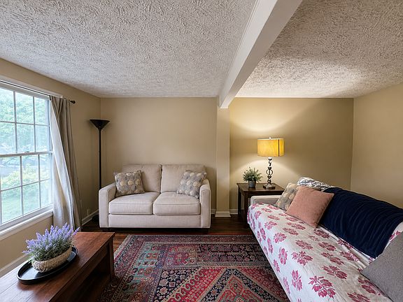 4th image of 7558 Aspenpark Rd