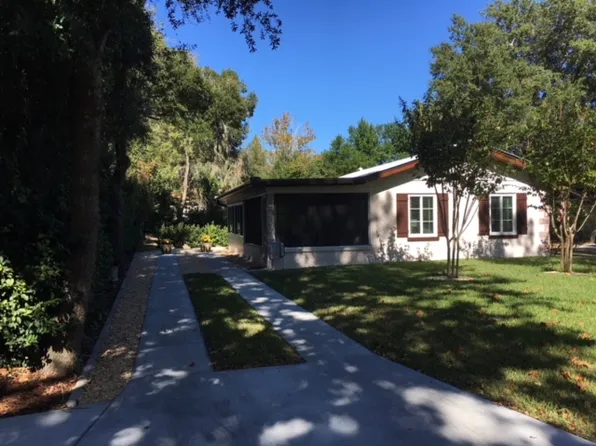 917 E 2nd Ave, Mount Dora, FL 32757