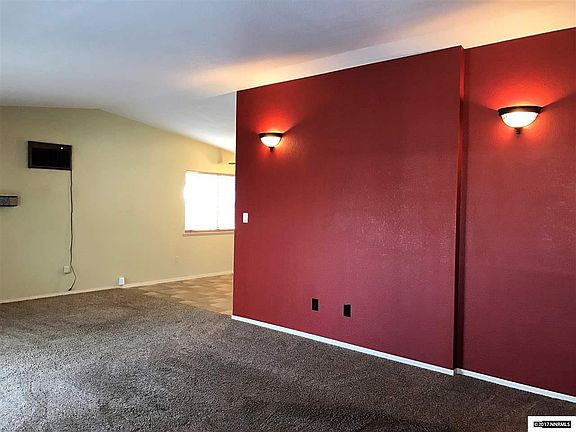 3rd image of 1174 Ladera Dr