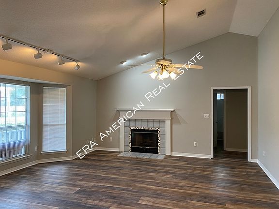 3rd image of 2926 Winners Circle Dr