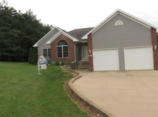 3864 Wickiup Hill Rd, Toddville, IA 52341