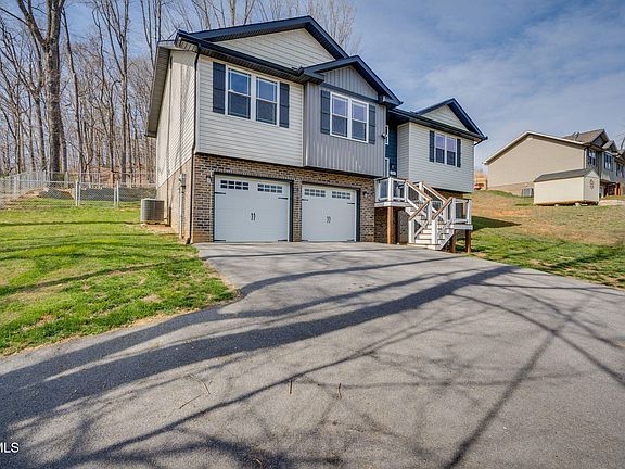 3rd image of 861 Cedar Branch Rd