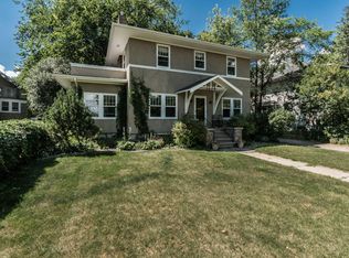 1208 Reeves Dr, Grand Forks, ND 58201