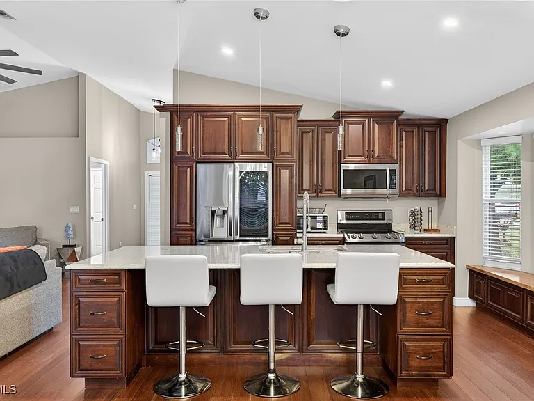 18015 Horseshoe Bay Cir — Photo 10