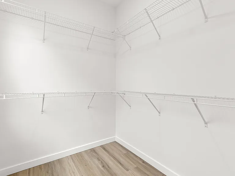 210 E Columbus Dr #1 — Photo 19