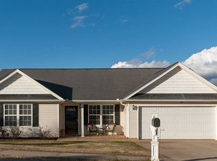 14 Dakota Rd, Greenville, SC 29617