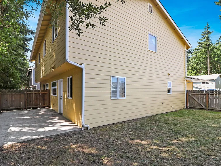 760 NW Paragon Pl — Photo 13