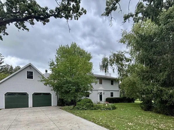 W8638 Shady Oak LANE, Beaver Dam, WI 53916