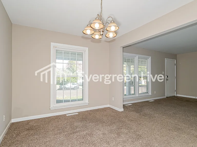 4902 Bristol Rock Rd — Photo 5