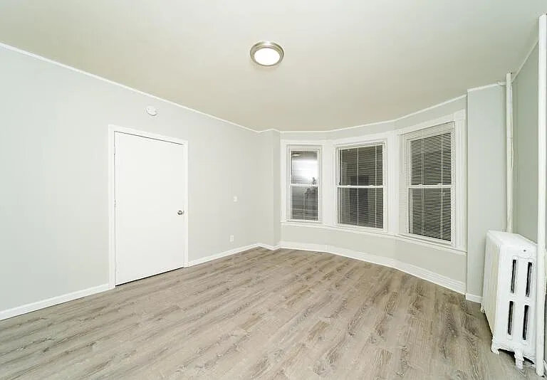 139 N Pine Ave — Photo 14