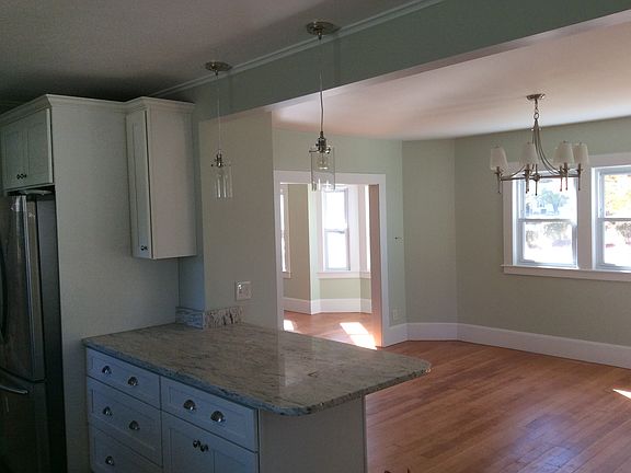 Kitchen to dining room 