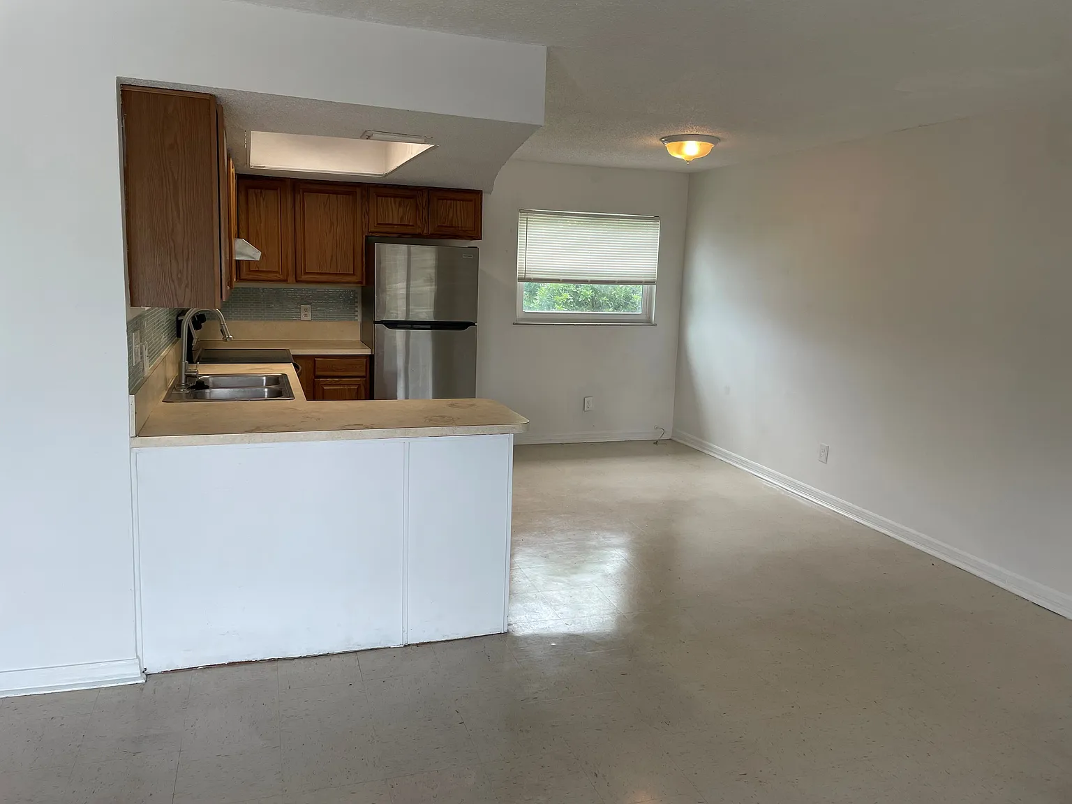 2 bed, $1,600 — Photo 2