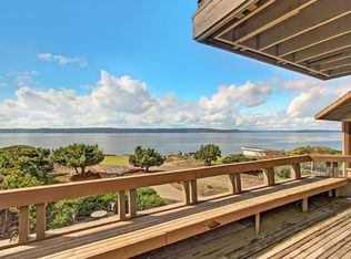11065 Arroyo Beach Pl SW, Seattle, WA 98146