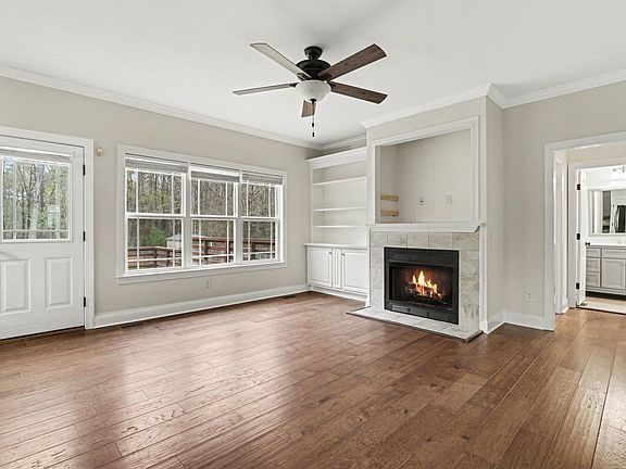 4th image of 7250 Sandcastle Ln