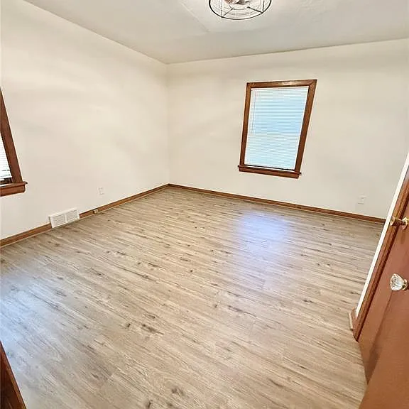 1308 Caseyville Ave — Photo 13