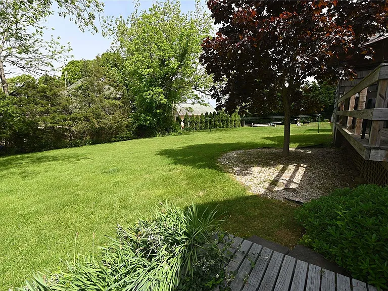 455 Fred St — Photo 16