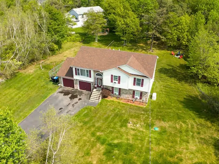 449 Clearview Dr — Photo 4