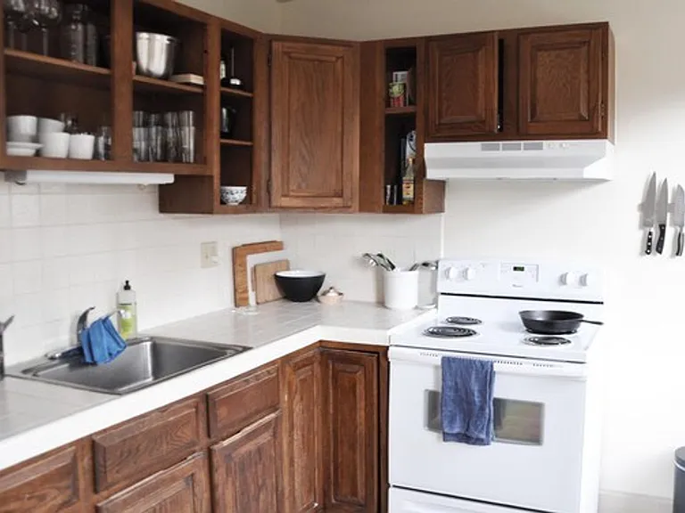 The Lancaster Apartments — Photo 4