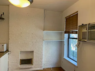 Rented by Aliya Global Realty Inc.