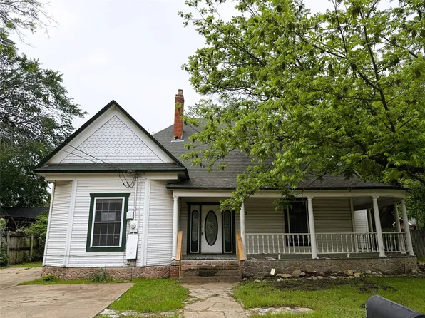 215 Heath St, Cleburne, TX 76031