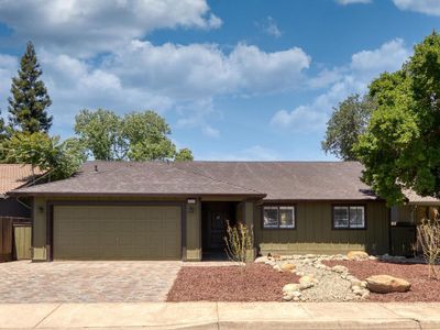 892 River Bluff Dr, Oakdale, CA, 95361