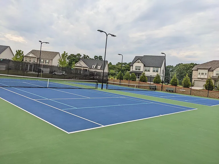 5785 Thornton Dr — Photo 35