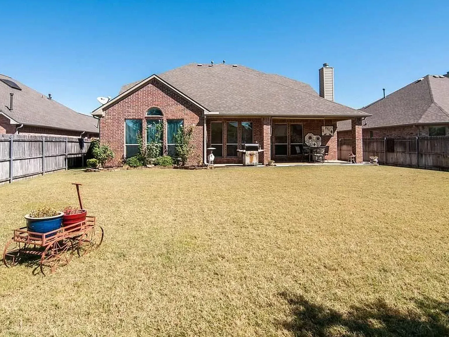4 bed, 2.5 bath, 3086 sqft, $2,950 — Photo 3