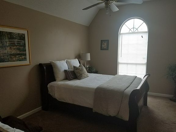 4th image of 6852 Southknoll Ave
