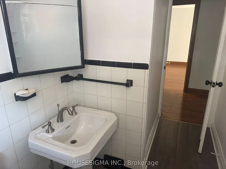 206 Burnett Ave #MAIN — Photo 13