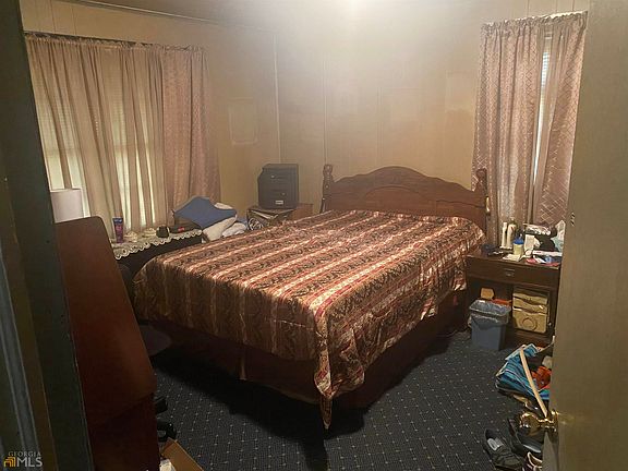 4th image of 322 Pansy Ave