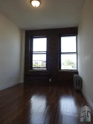 Rented by Skyline Group Real Estate | media 24