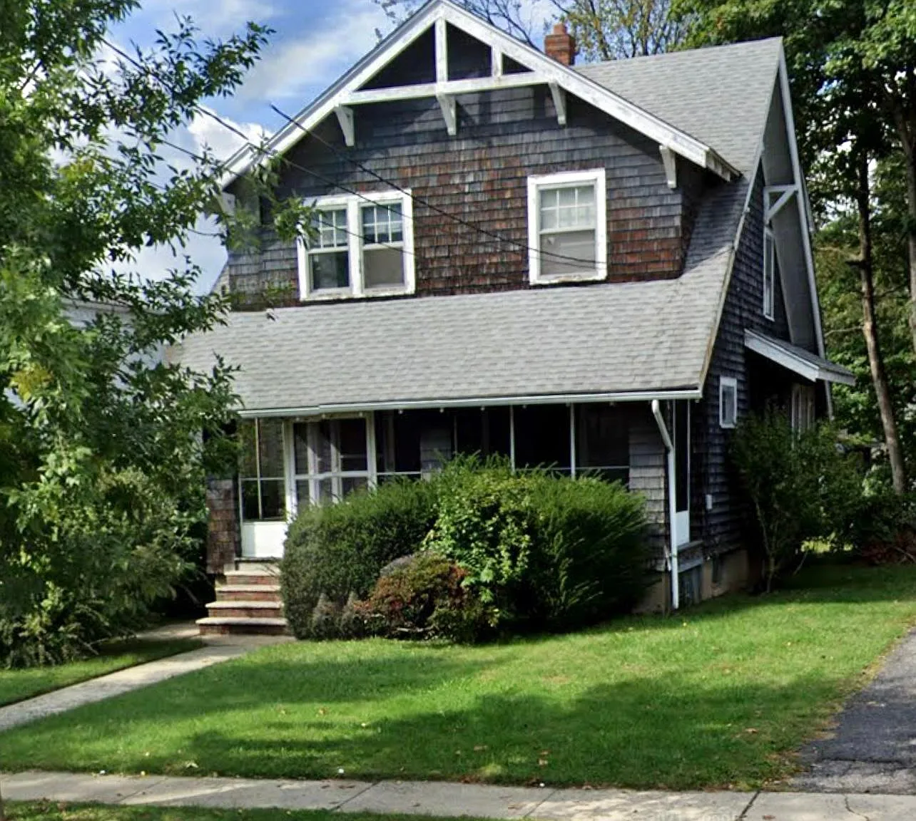 388 Park Ave — Photo 1