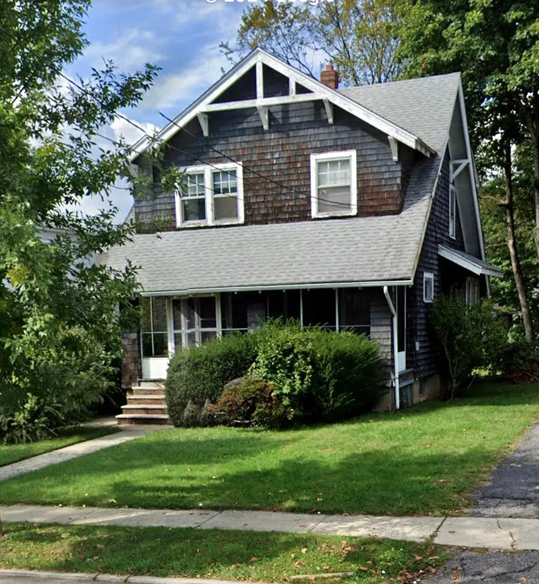 388 Park Ave photo 1