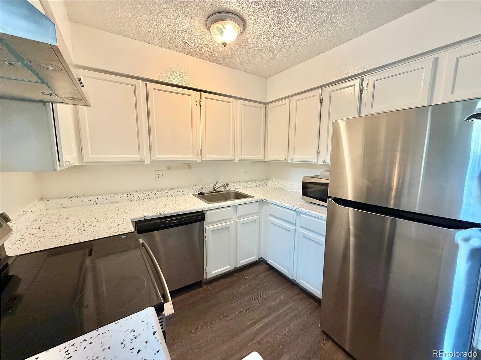2 bed, 2.0 bath, 1125 sqft, $1,625 — Photo 3