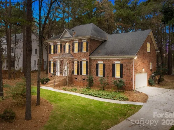 126 Lake Spring Loop, Mooresville, NC 28117
