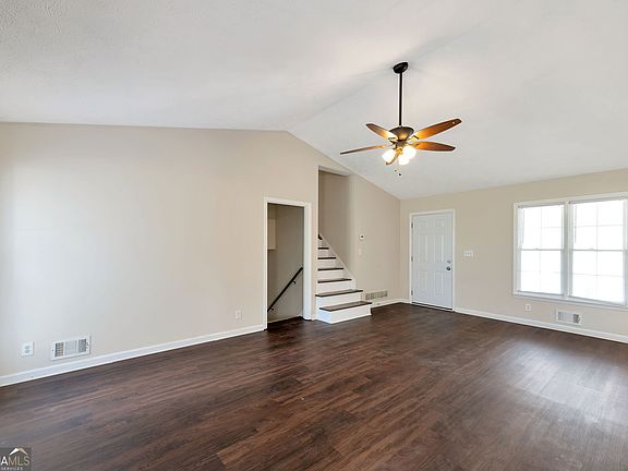 3rd image of 3123 Calumet Pl NW