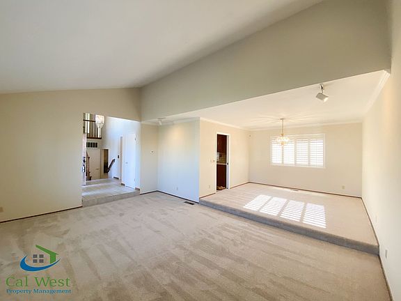 4th image of 1408 Torrington Ct