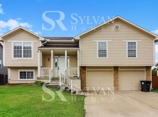 15714 Hight Ave, Belton, MO 64012
